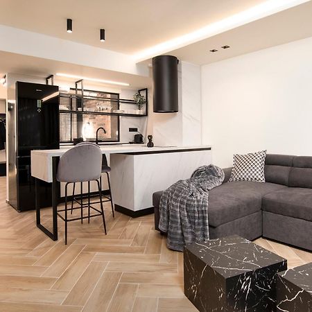 Almasi Luxury Suites Marquise อเล็กซานโดรโพลิส ภายนอก รูปภาพ
