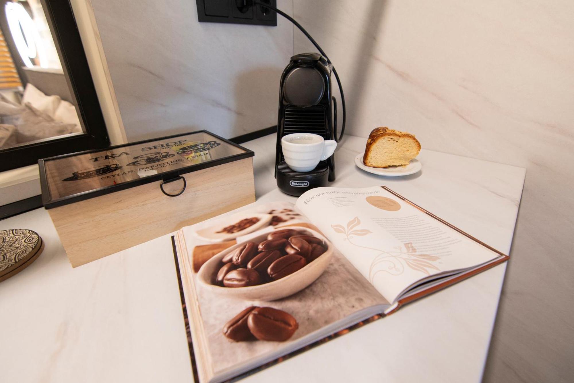 Almasi Luxury Suites Marquise อเล็กซานโดรโพลิส ภายนอก รูปภาพ