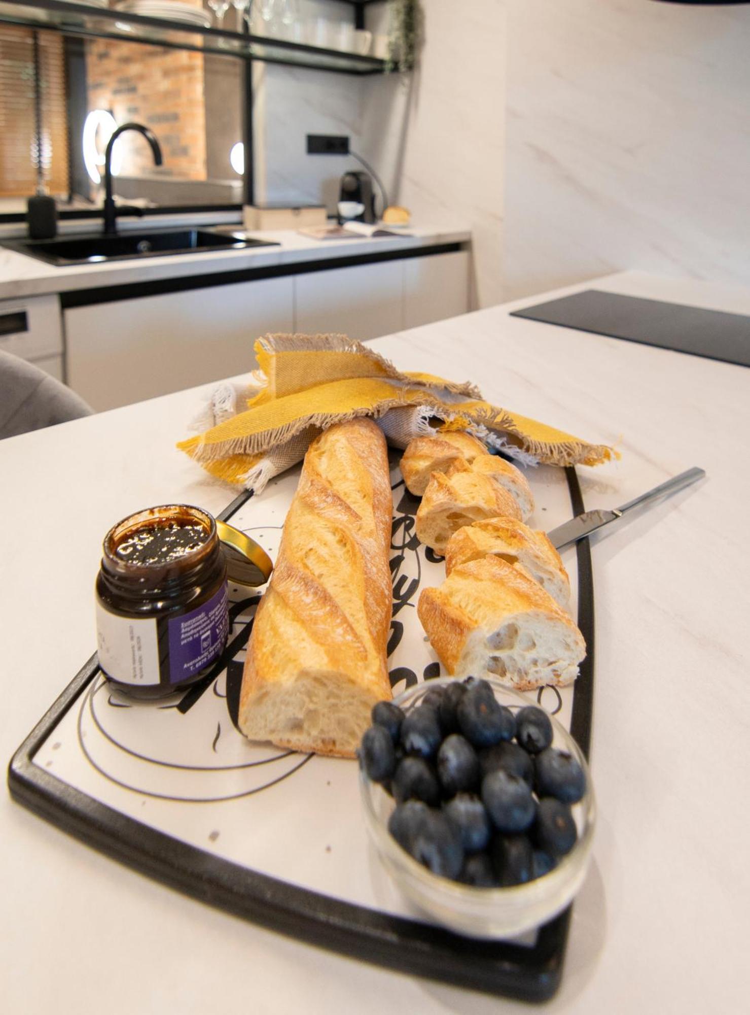 Almasi Luxury Suites Marquise อเล็กซานโดรโพลิส ภายนอก รูปภาพ